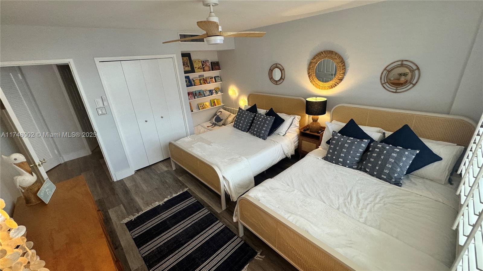 5161 Collins Avenue, Unit 1012 Miami Beach, FL 33140 - Photo 11 of 53