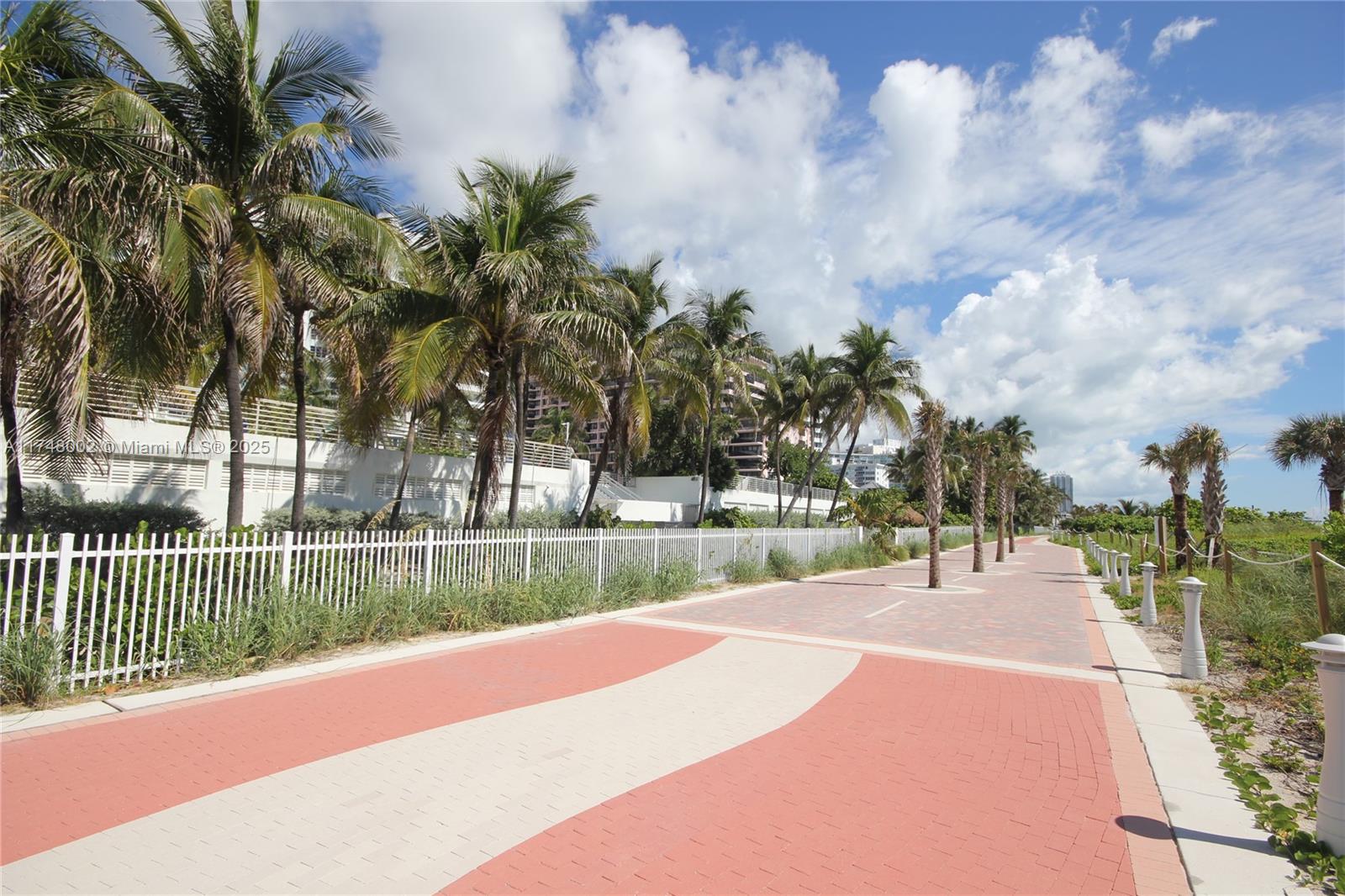 5161 Collins Avenue, Unit 1012 Miami Beach, FL 33140 - Photo 31 of 53