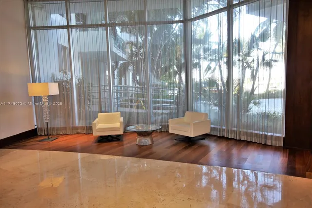 $7,000 | 5161 Collins Avenue, Unit 1012, Miami Beach, FL 33140