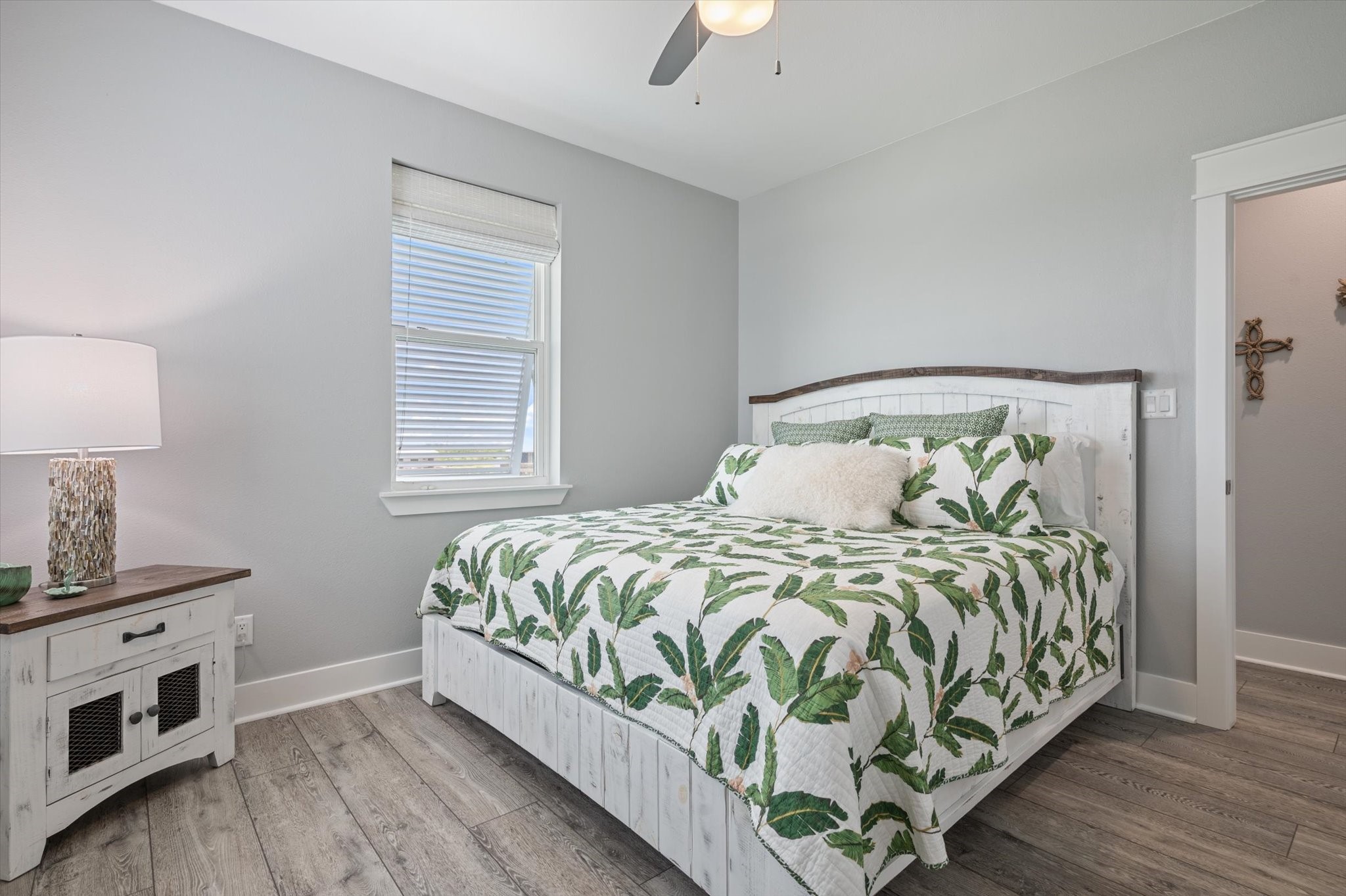 3701 Biscayne Beach Road Port Bolivar, TX 77650 - Photo 42 of 50 Secondary Bedroom on the second floor