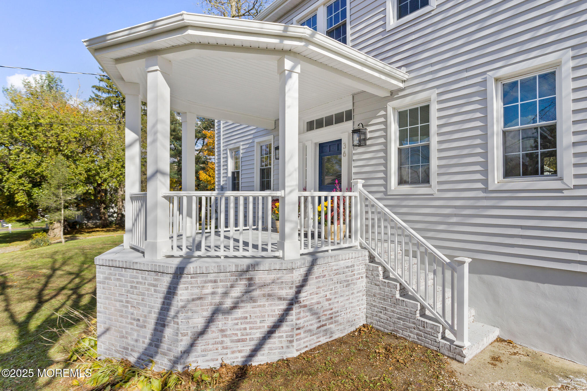 36 Chest-Georgetown Road Columbus, NJ 08022 - Photo 5 of 56 a porch with seating space