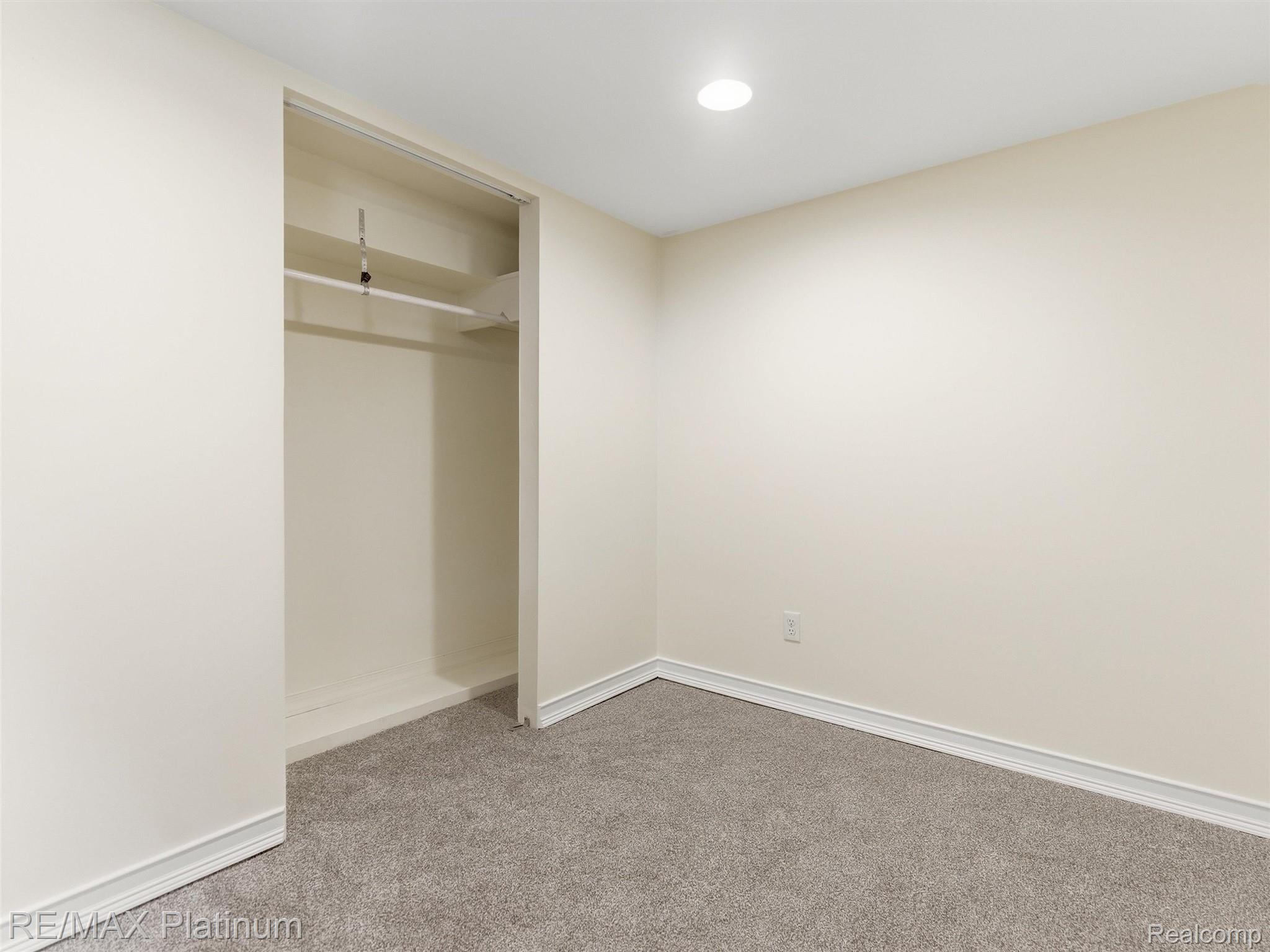 6335 Silver Lake Road Linden, MI 48451 - Photo 34 of 61 Bedroom