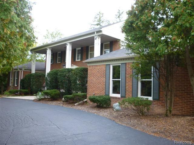 3224 Franklin Road Bloomfield Hills, MI 48302 - Photo 1 of 28 P1080692.JPG