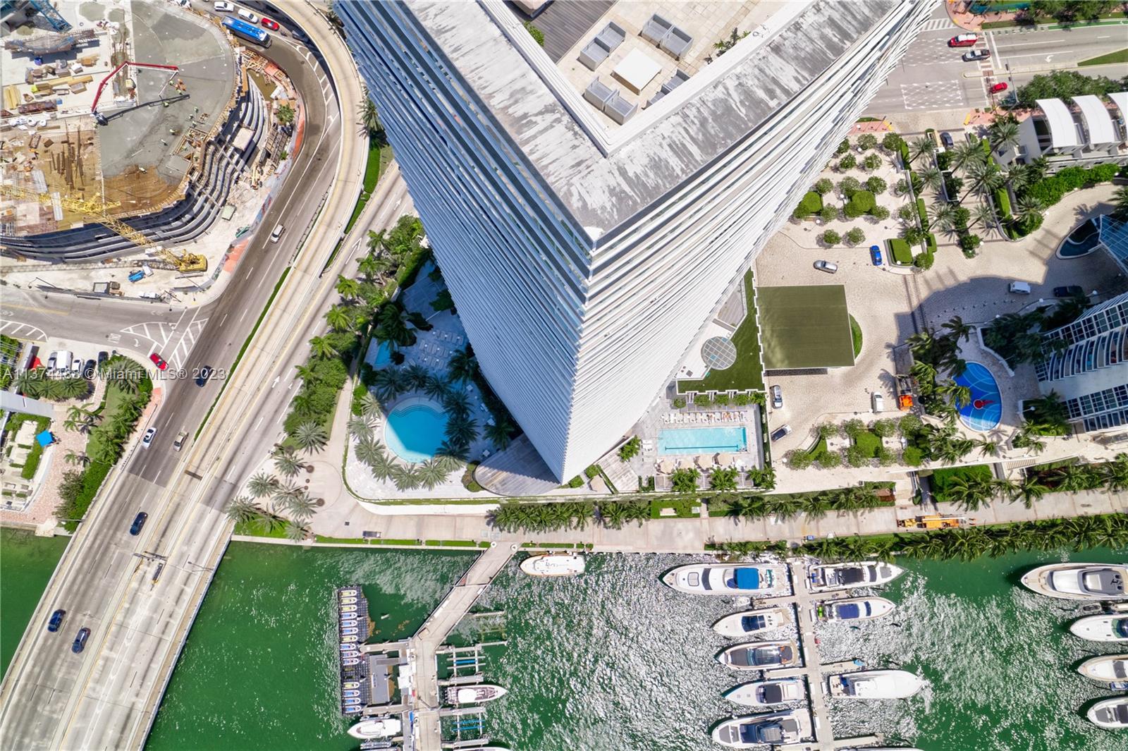 450 Alton Road, Unit 806 Miami Beach, FL 33139 - Photo 31 of 33 an aerial view of a