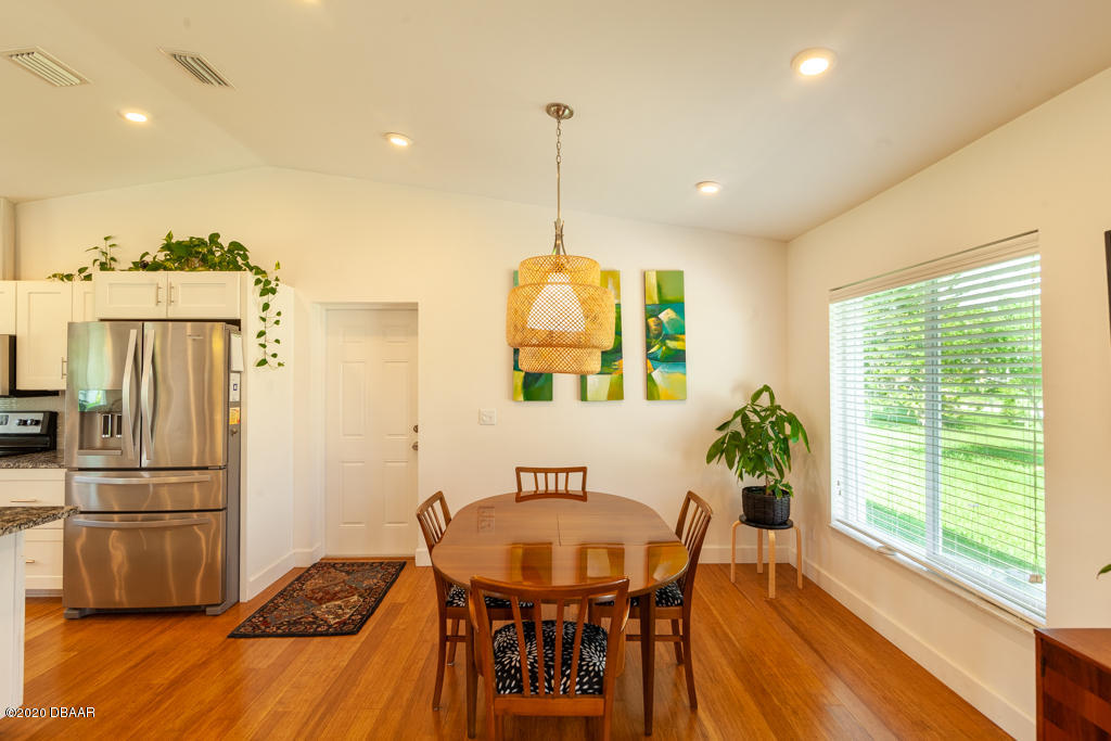 157 Flamingo Road Edgewater, FL 32141 - Photo 32 of 53 Dining Room