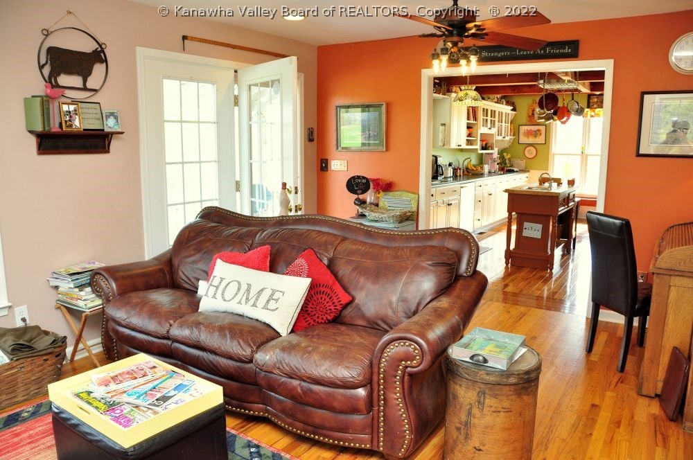1098 Fort Donally Road Williamsburg, WV 24991 - Photo 8 of 30 Gallery Image 8