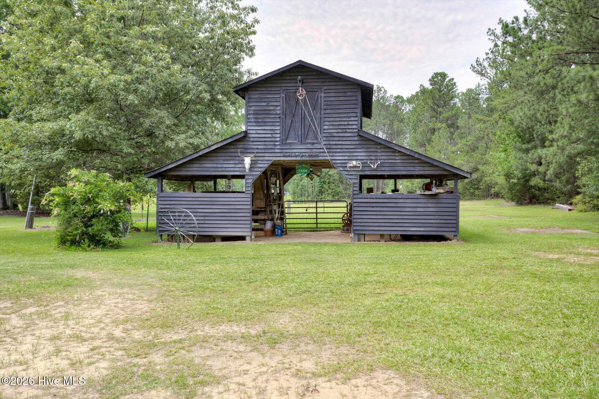 2582 Scotts Ferry Road Appling, GA 30802 - Photo 5 of 58 Barn
