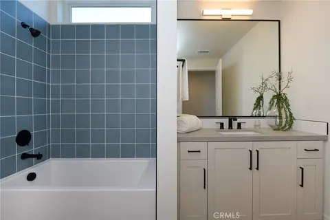 $1,894,000 | 414 Main Street, Unit 400, Huntington Beach, CA 92648