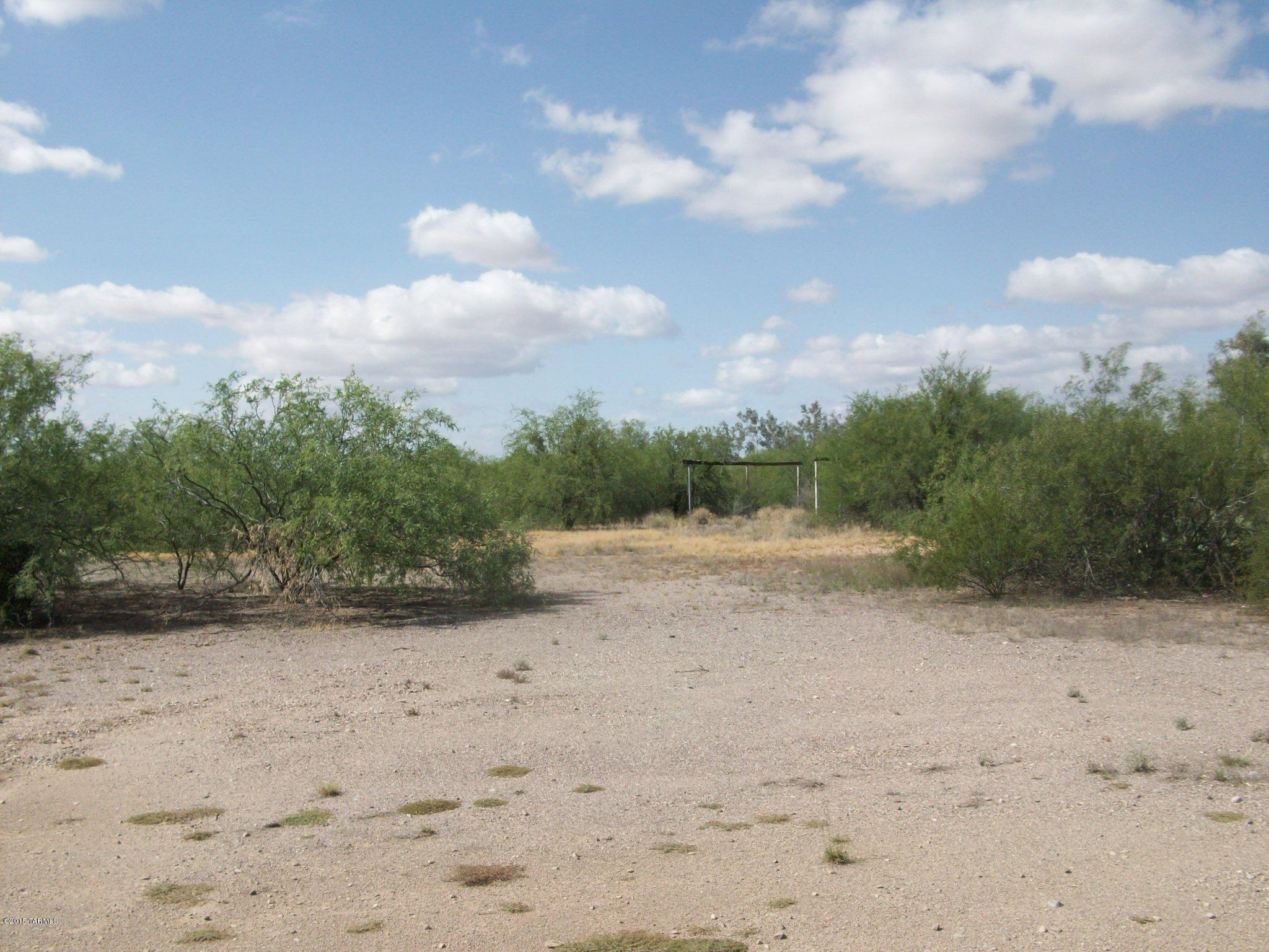 16155 West El Tiro Road Marana, AZ 85653 - Photo 1 of 7