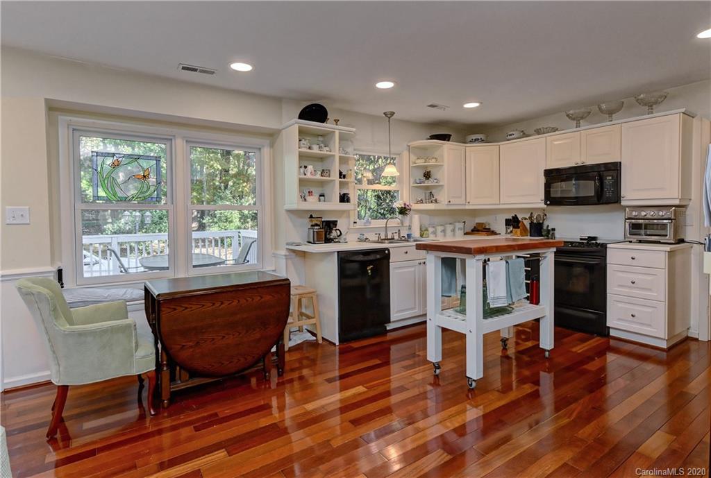 8901 Raintree Lane Charlotte, NC 28277 - Photo 17 of 41 Gallery Image 17