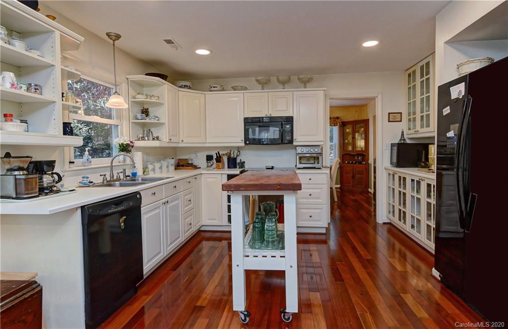 8901 Raintree Lane Charlotte, NC 28277 - Photo 18 of 41 Gallery Image 18