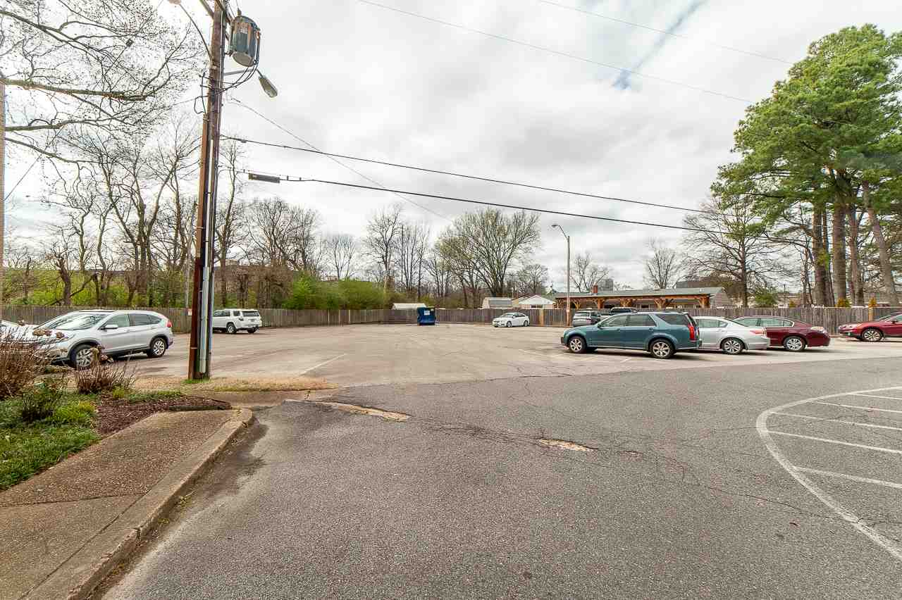 1039 June Road Memphis, TN 38119 - Photo 23 of 24 This is FANTASTIC for a condo!