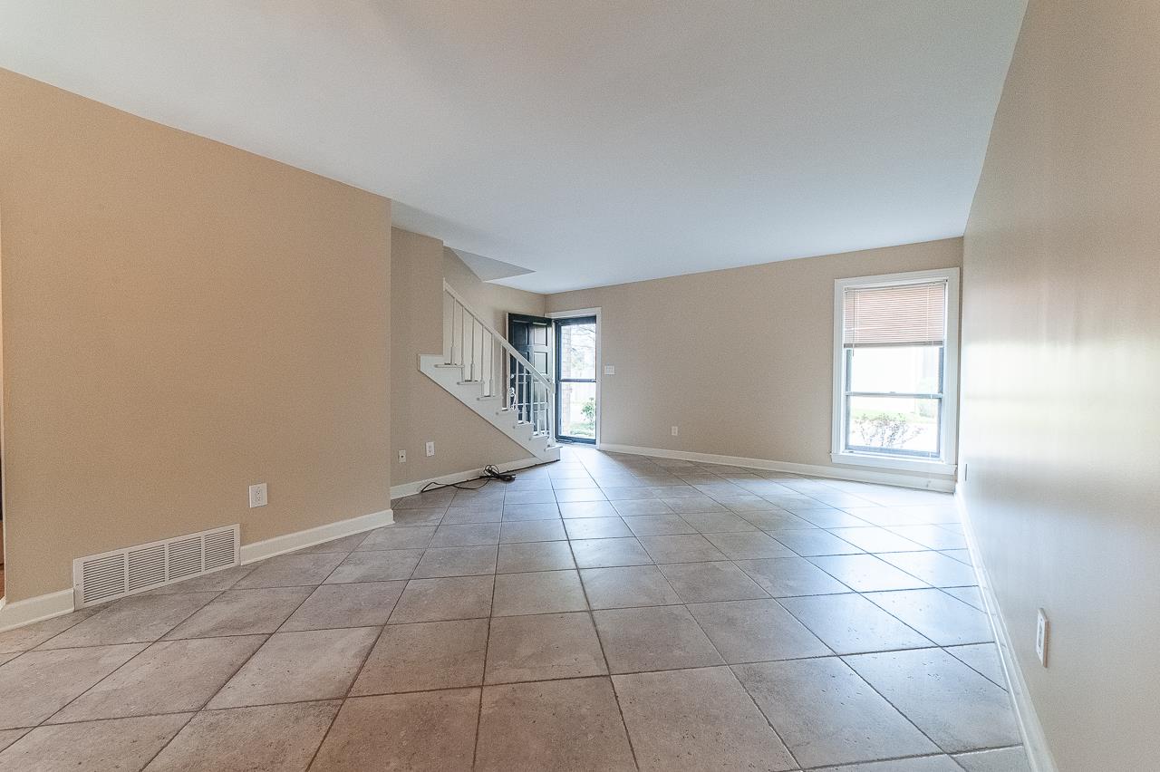 1039 June Road Memphis, TN 38119 - Photo 5 of 24 Gallery Image 5