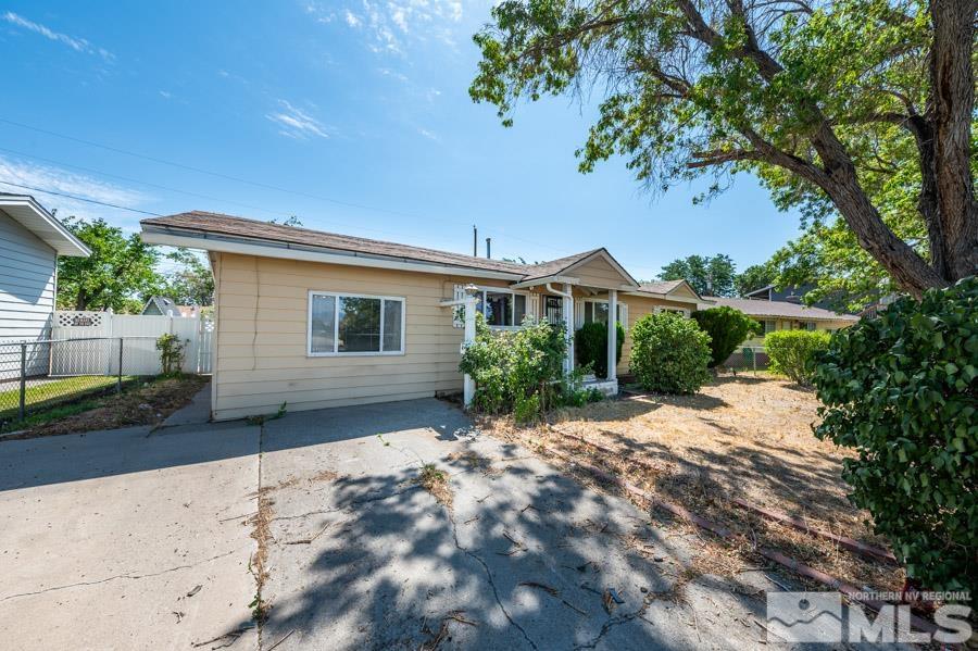 1130 Barstow Street Reno, NV 89512 - Photo 4 of 29 Photo 4