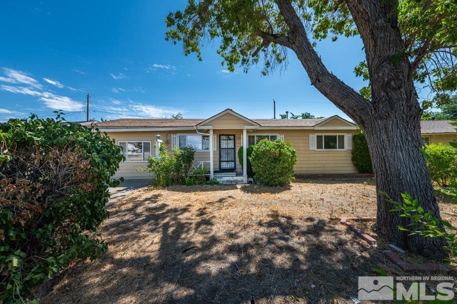 1130 Barstow Street Reno, NV 89512 - Photo 6 of 29 Photo 6