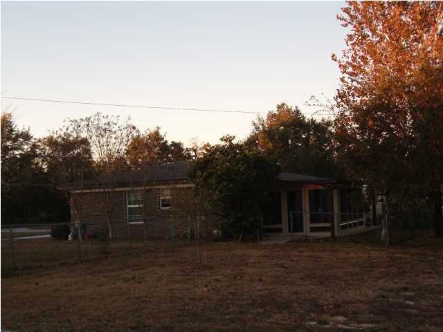 110 Drive Dr:, Unit ROBERTS DeFuniak Springs, FL 32433 - Photo 2 of 14 Additional Photo
