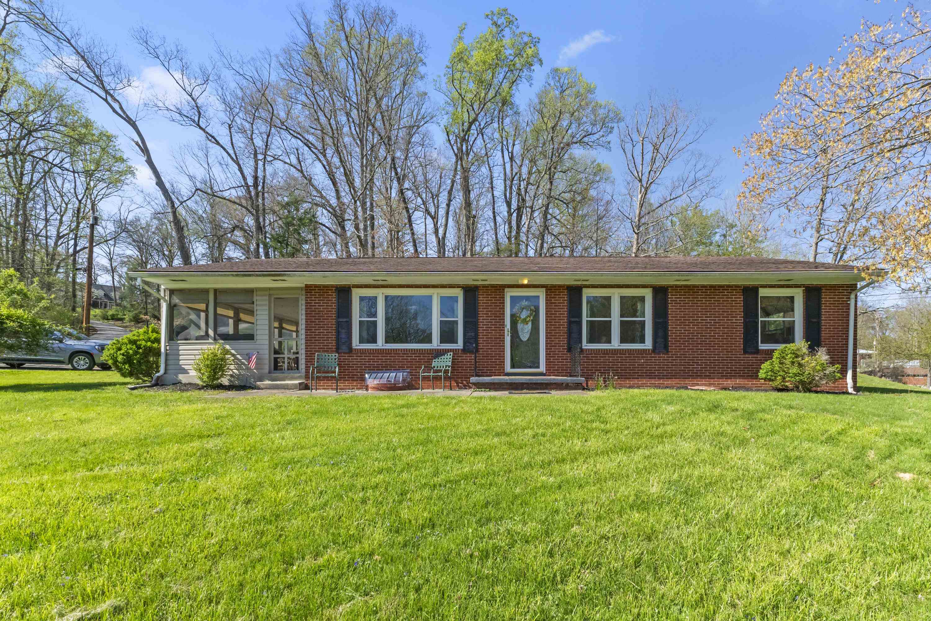 202 Erwin Road Ashland, KY 41101 - Photo 1 of 39