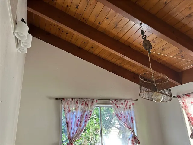 $431,900 | 22348 Glenwood Drive, Crestline, CA 92325