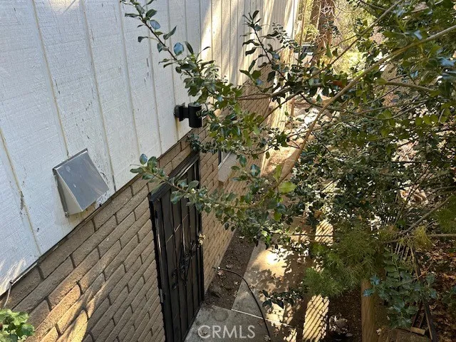 $424,000 | 22348 Glenwood Drive, Crestline, CA 92325