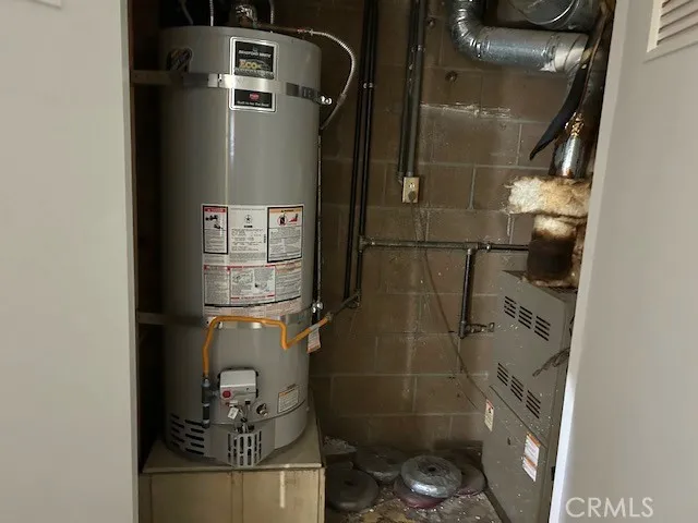 $431,900 | 22348 Glenwood Drive, Crestline, CA 92325