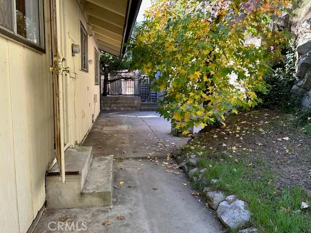 $431,900 | 22348 Glenwood Drive, Crestline, CA 92325