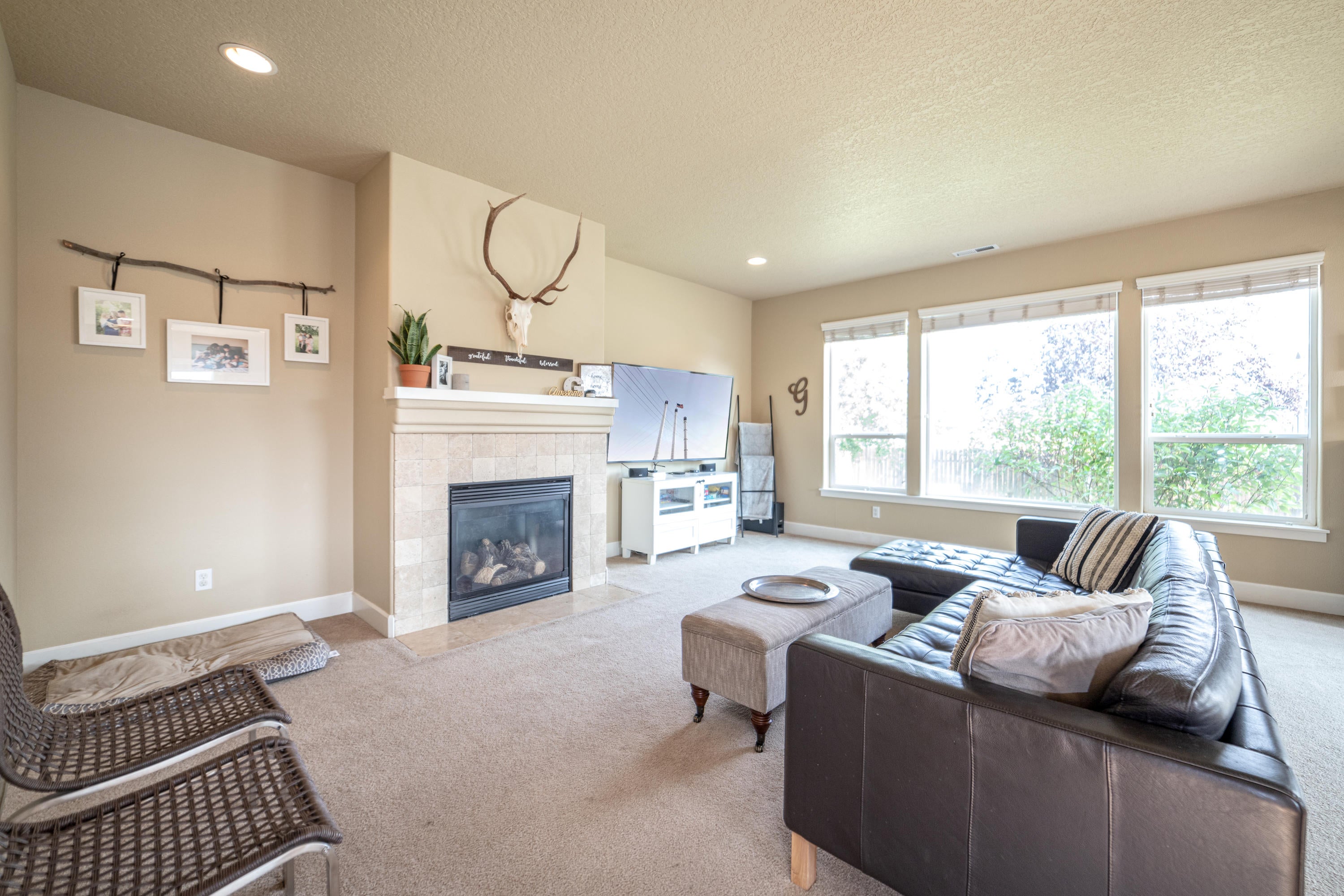 20754 Kilbourne Loop Bend, OR 97701 - Photo 10 of 45 PhotoMyListing-11
