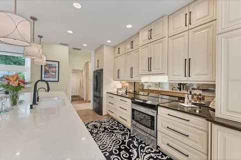 $740,000 | 6102 Sonesta Court, Bradenton, FL 34202