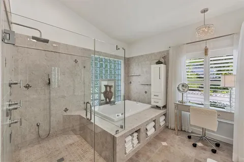 $740,000 | 6102 Sonesta Court, Bradenton, FL 34202