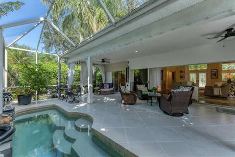 $740,000 | 6102 Sonesta Court, Bradenton, FL 34202