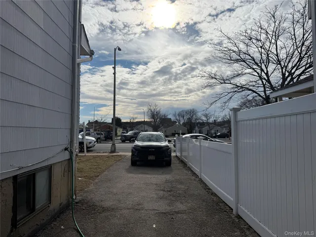 $3,600 | 619 East Park Avenue, Unit MAIN, Long Beach, NY 11561