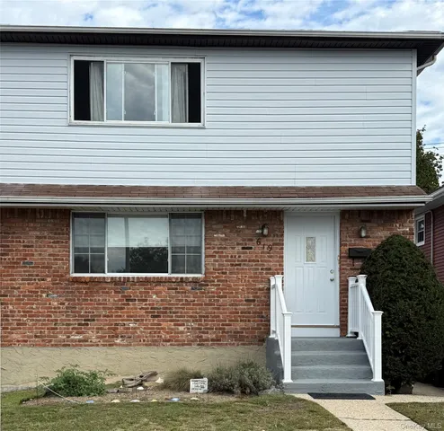 $3,600 | 619 East Park Avenue, Unit MAIN, Long Beach, NY 11561