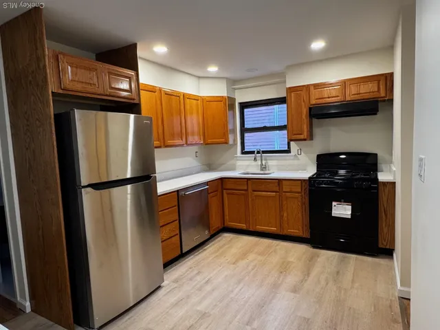 $3,600 | 619 East Park Avenue, Unit MAIN, Long Beach, NY 11561