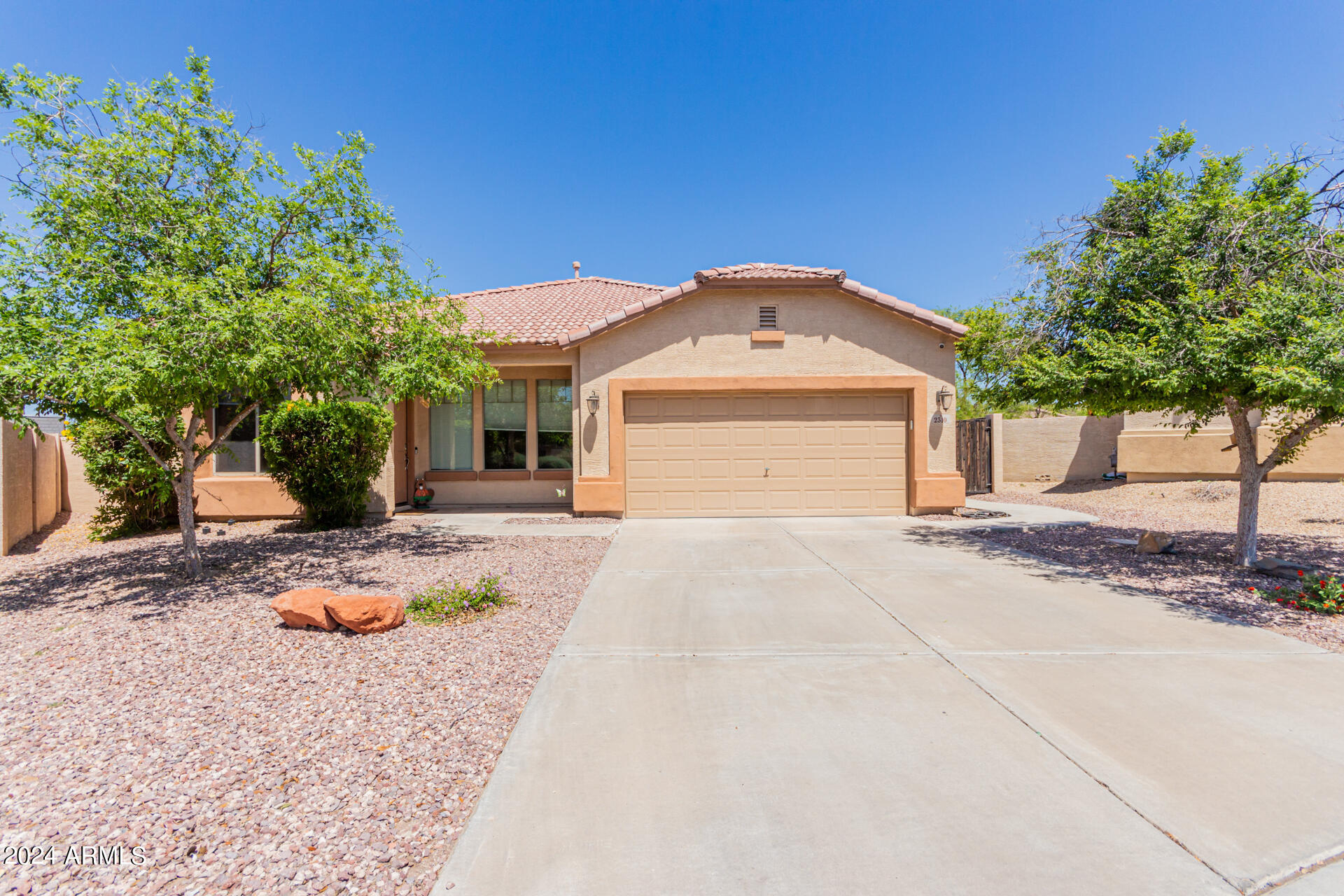 2310 West Beverly Rd. Phoenix, AZ 85041 - Photo 1 of 29 01-Beverly
