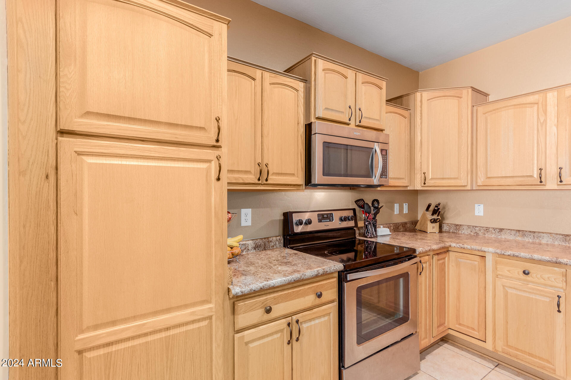 2310 West Beverly Rd. Phoenix, AZ 85041 - Photo 5 of 29 19-Beverly