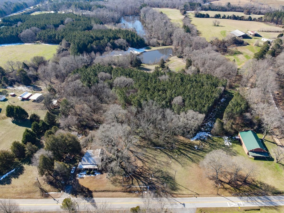 1671 Old Switzer Road Woodruff, SC 29388 - Photo 16 of 18