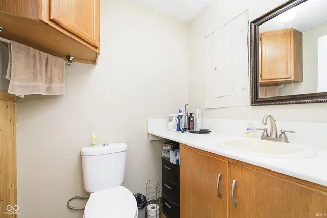 $159,900 | 107 North Us Highway, Fountain City, IN 47341