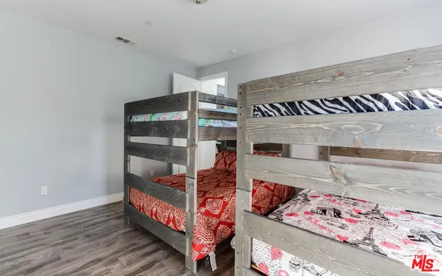 $4,395 | 16001 Wyandotte Street, Van Nuys, CA 91406