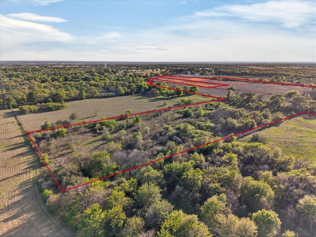 696 East Will White Road Tool, TX 75143 - Photo 7 of 18 a view of a city