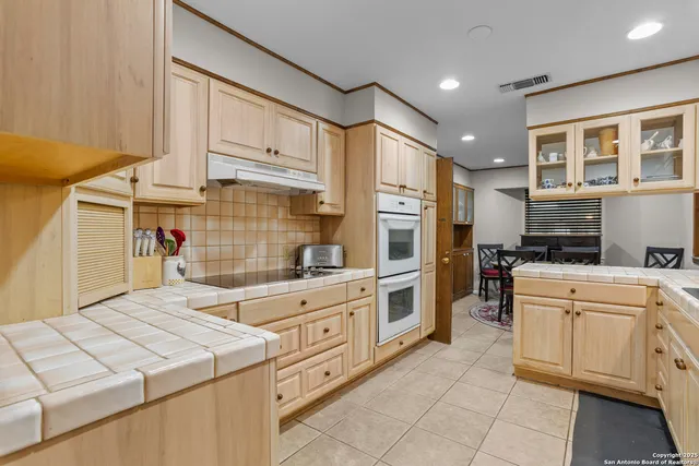 $525,000 | 6414 View Point, San Antonio, TX 78229