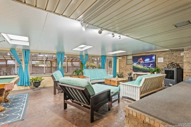 $525,000 | 6414 View Point, San Antonio, TX 78229