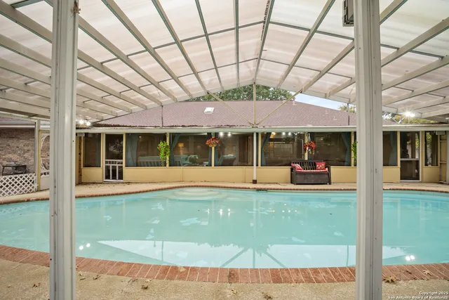 $525,000 | 6414 View Point, San Antonio, TX 78229