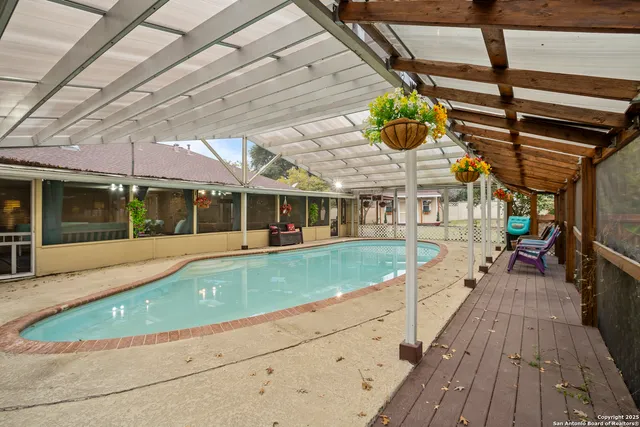 $525,000 | 6414 View Point, San Antonio, TX 78229