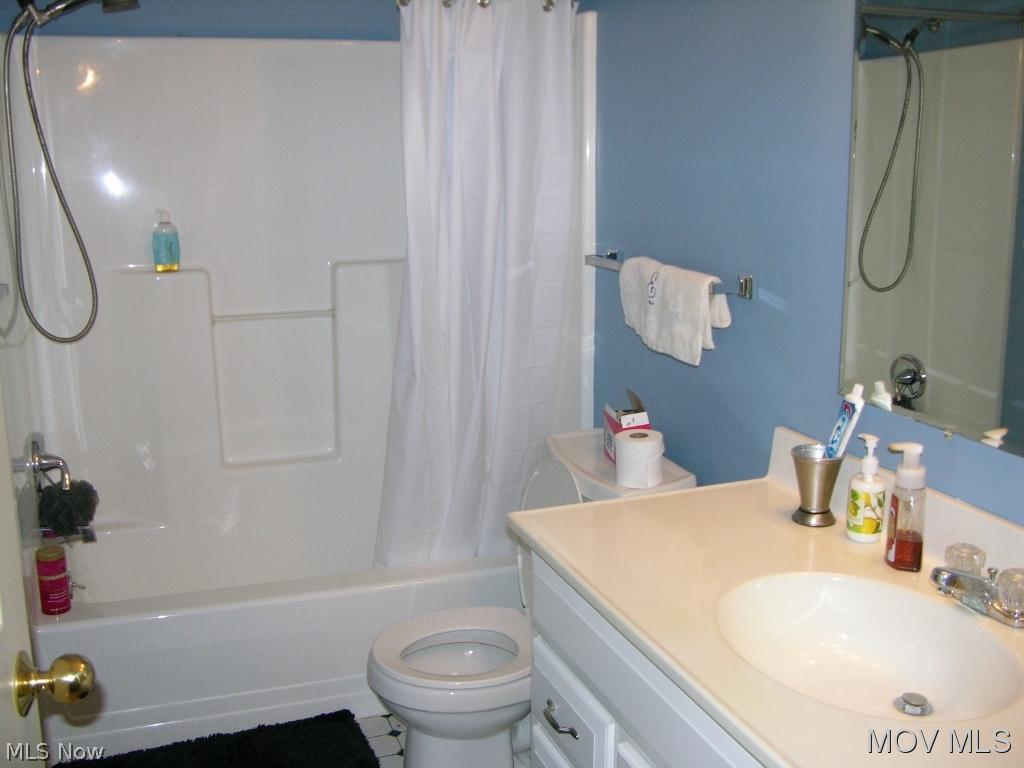 23 Low Meadow Road St. Marys, WV 26170 - Photo 15 of 19 Bath
