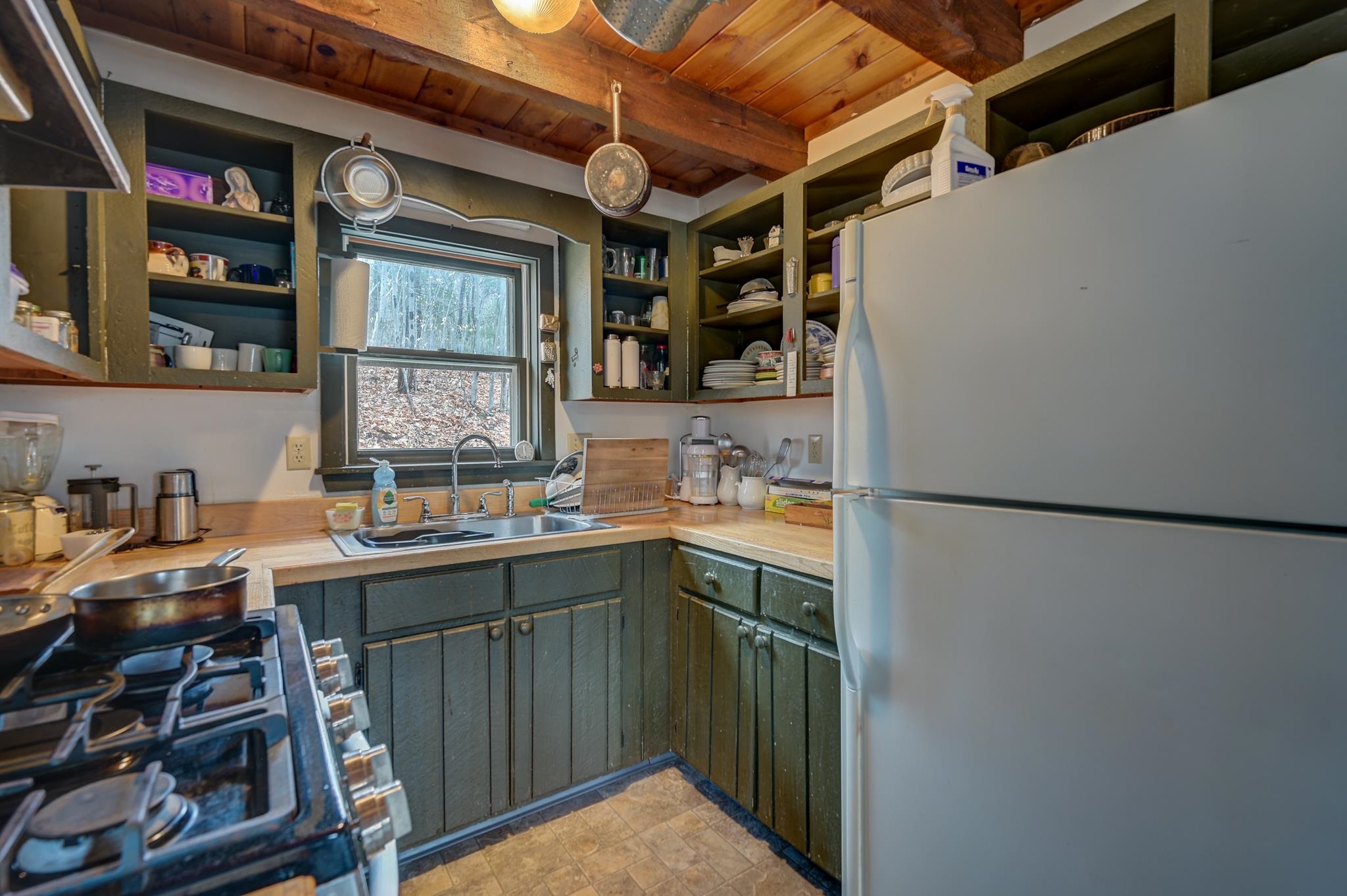 149 Alpstrausse Bartlett, NH 03845 - Photo 13 of 25