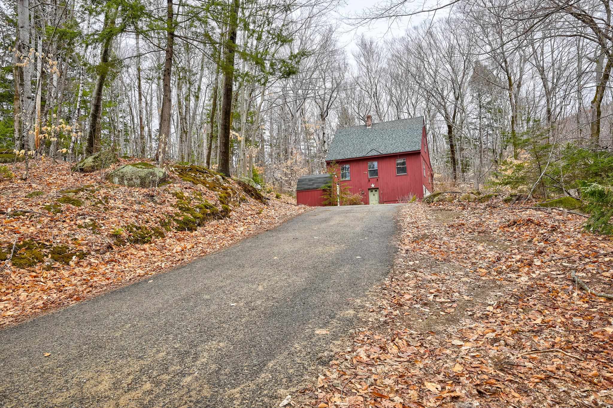 149 Alpstrausse Bartlett, NH 03845 - Photo 2 of 25