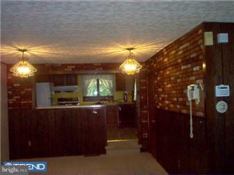632 Westminster Road Deptford, NJ 08090 - Photo 3 of 11 Living Room