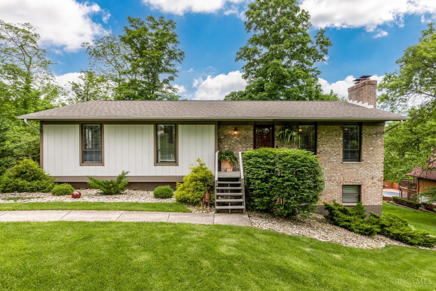 4211 Rybolt Road Cincinnati, OH 45248 - Photo 2 of 44