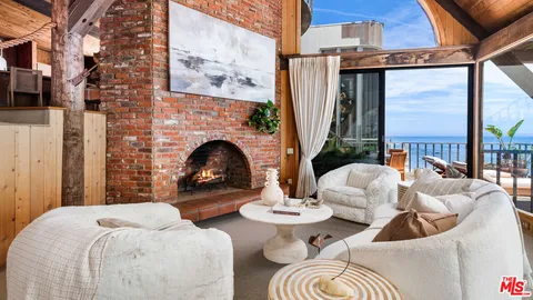 $8,995,000 | 26902 Malibu Cove Colony Drive, Malibu, CA 90265
