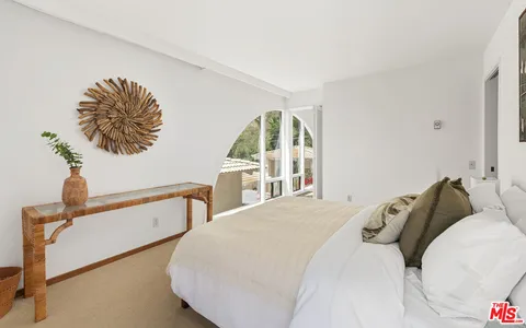 $8,995,000 | 26902 Malibu Cove Colony Drive, Malibu, CA 90265