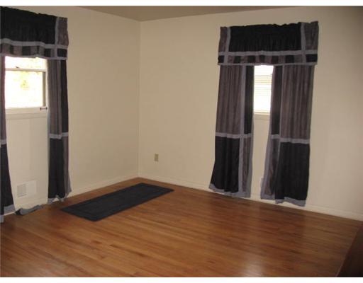 2336 Haymaker Road Monroeville, PA 15146 - Photo 5 of 18 Master Bath/Spa. Master bedroom corner view.